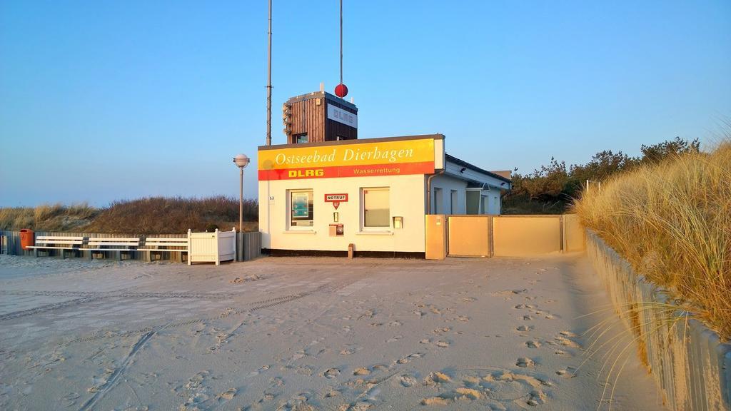 Ostsee Ferienappartement Dierhagen-Strand Exterior photo
